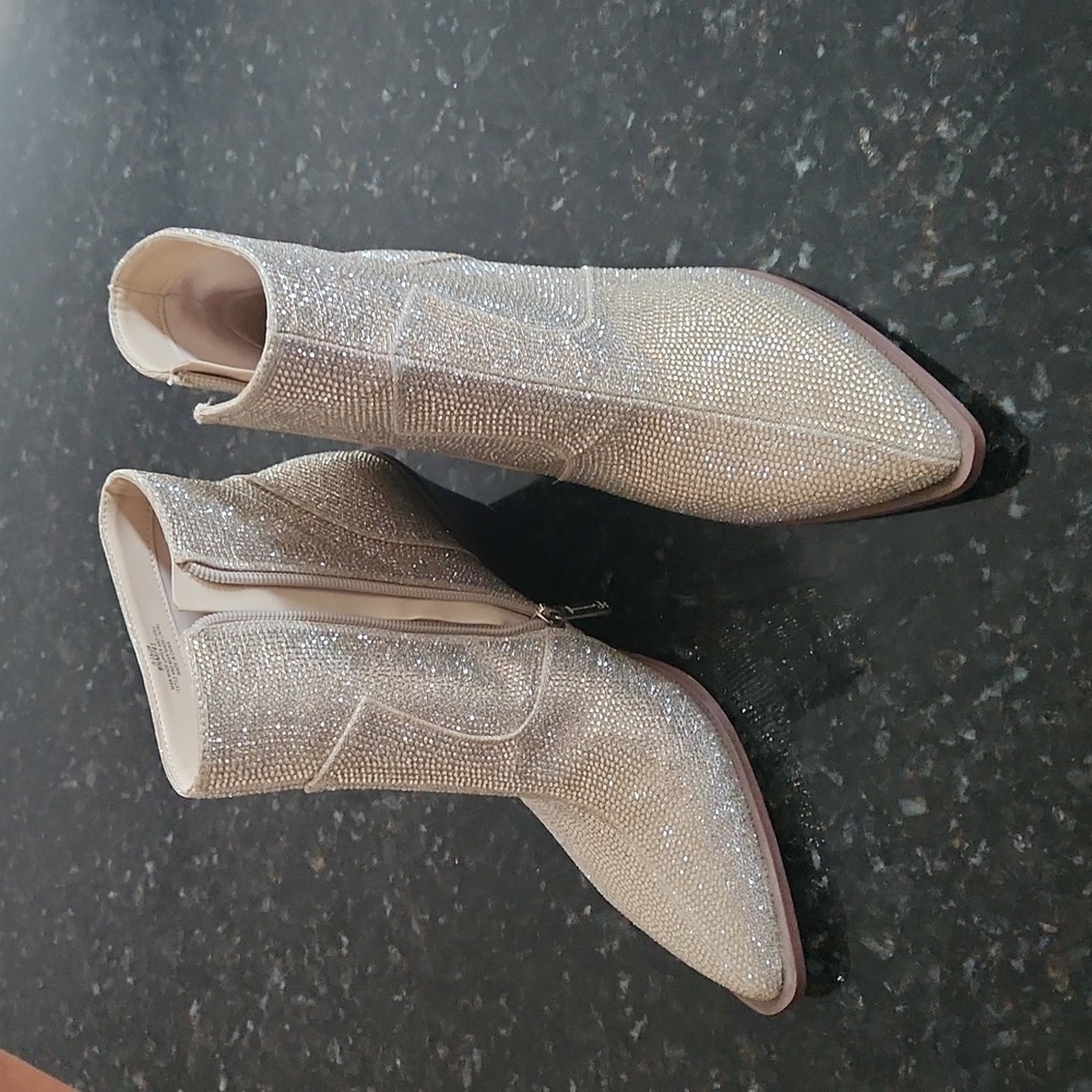 New Gold Sparkles Jessica Simpson Rhinestone Cowboy Booties Size 9.5